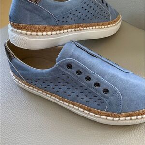 Jolimall Size 7 athletic/casual shoes